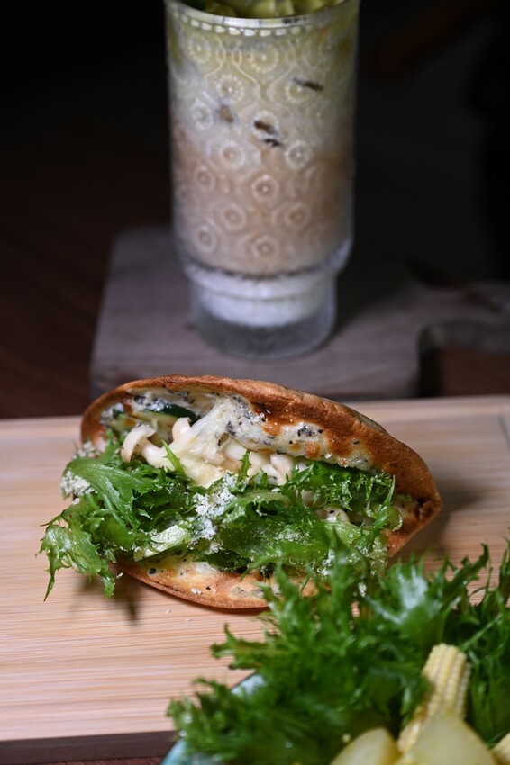 高雄美食。SYDNEY Café 雪梨咖啡 澳洲小拿鐵、義大利麵、批薩、薄餅 平價消費免服務費! - 快樂的過每一天