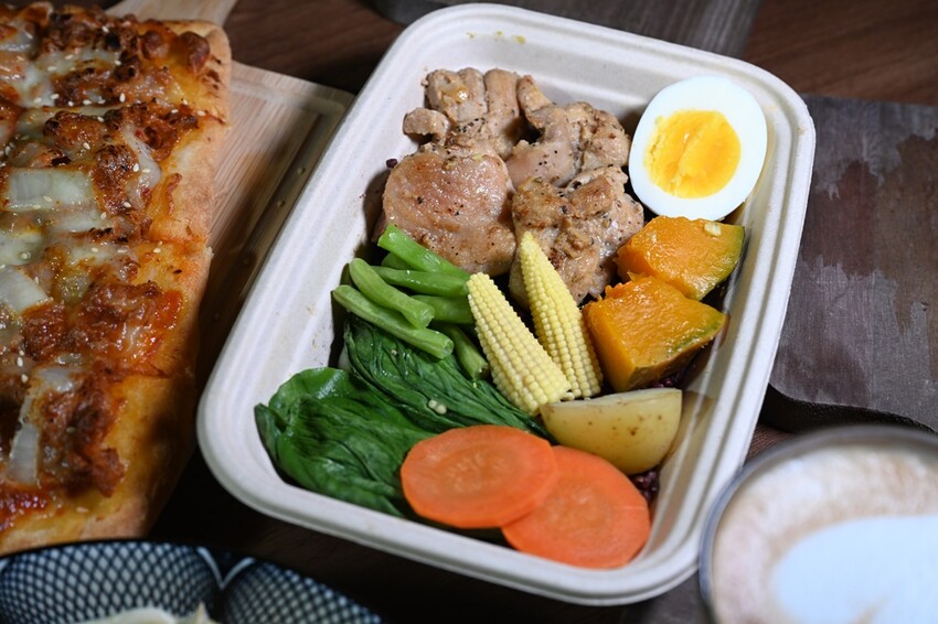 高雄美食。SYDNEY Café 雪梨咖啡 澳洲小拿鐵、義大利麵、批薩、薄餅 平價消費免服務費! - 快樂的過每一天