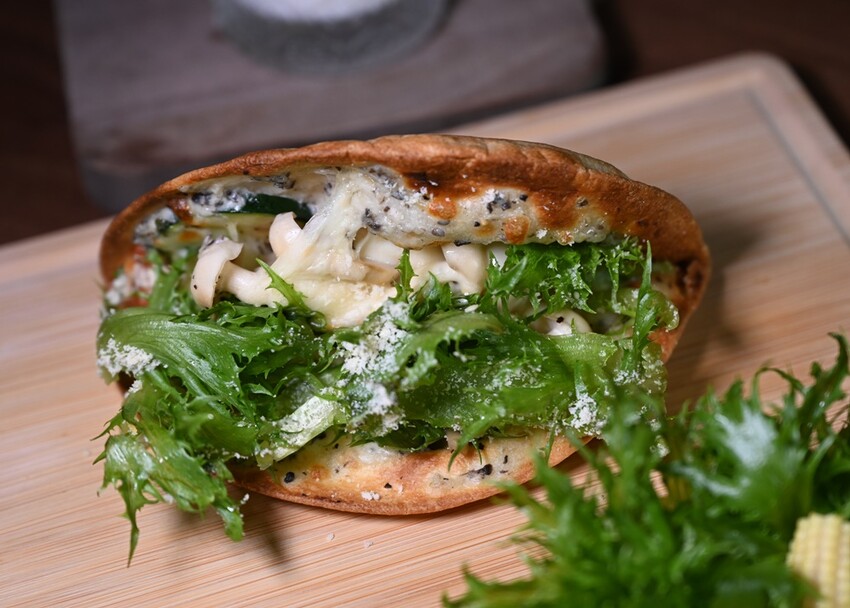 高雄美食。SYDNEY Café 雪梨咖啡 澳洲小拿鐵、義大利麵、批薩、薄餅 平價消費免服務費! - 快樂的過每一天