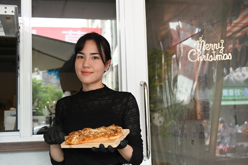 高雄美食。SYDNEY Café 雪梨咖啡 澳洲小拿鐵、義大利麵、批薩、薄餅 平價消費免服務費! - 快樂的過每一天