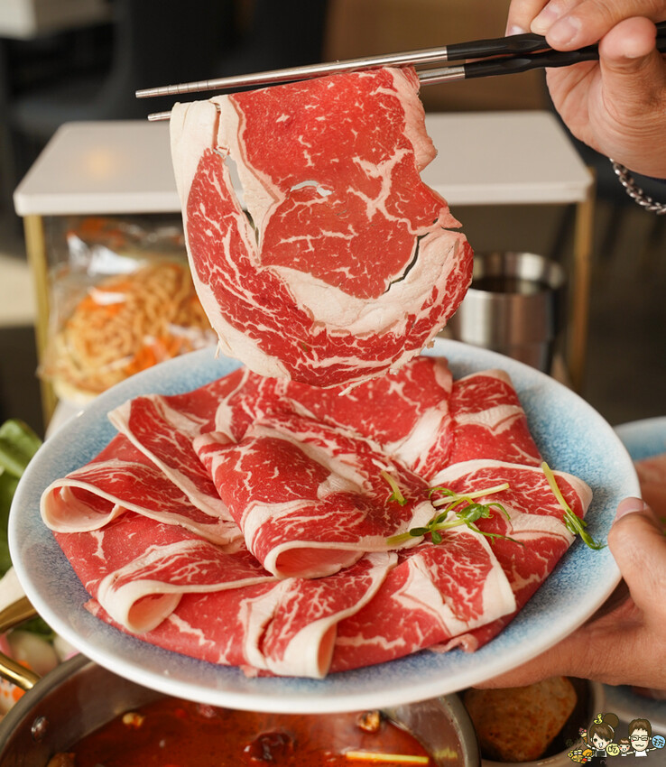 飄香超過一甲子 汕頭泉成沙茶潮鍋 高雄鐵道園區店,高雄人熟悉的汕頭扁魚鍋、澄清路美食、鄰近文山特區鍋物推薦 - 跟著尼力吃喝玩樂&親子生活