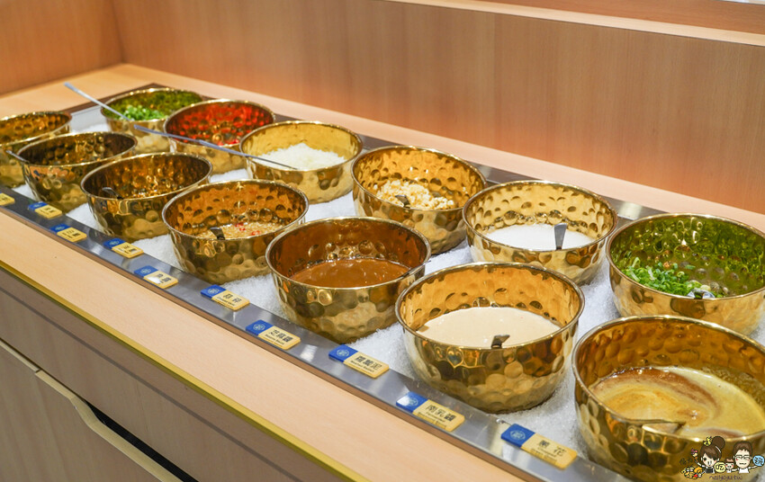 飄香超過一甲子 汕頭泉成沙茶潮鍋 高雄鐵道園區店,高雄人熟悉的汕頭扁魚鍋、澄清路美食、鄰近文山特區鍋物推薦 - 跟著尼力吃喝玩樂&親子生活