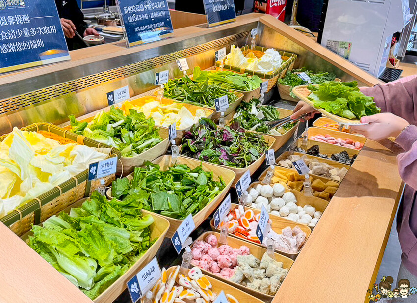 飄香超過一甲子 汕頭泉成沙茶潮鍋 高雄鐵道園區店,高雄人熟悉的汕頭扁魚鍋、澄清路美食、鄰近文山特區鍋物推薦 - 跟著尼力吃喝玩樂&親子生活