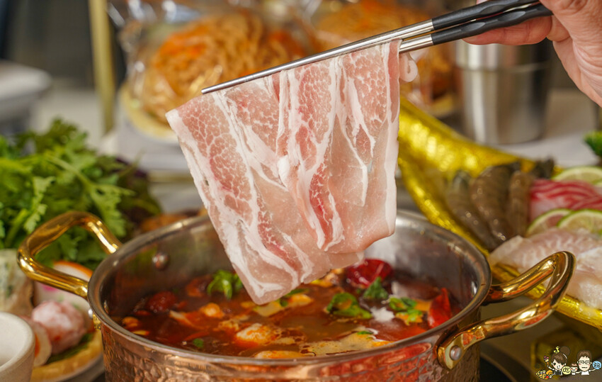 飄香超過一甲子 汕頭泉成沙茶潮鍋 高雄鐵道園區店,高雄人熟悉的汕頭扁魚鍋、澄清路美食、鄰近文山特區鍋物推薦 - 跟著尼力吃喝玩樂&親子生活