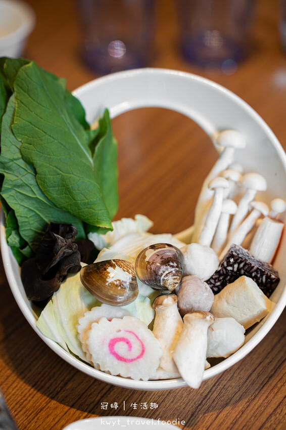 台中燒鵝_焱月燒鵝,在城堡吃燒鵝、麻油燒鵝火鍋,勤美綠園道美 台中燒鵝_焱月燒鵝,在城堡吃燒鵝、麻油燒鵝火鍋,勤美綠園道美