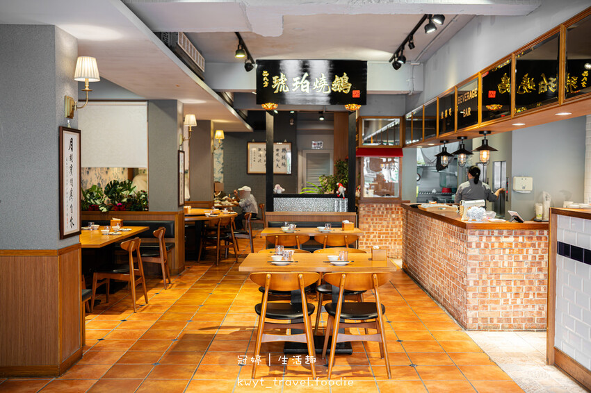 台中燒鵝_焱月燒鵝,在城堡吃燒鵝、麻油燒鵝火鍋,勤美綠園道美 台中燒鵝_焱月燒鵝,在城堡吃燒鵝、麻油燒鵝火鍋,勤美綠園道美