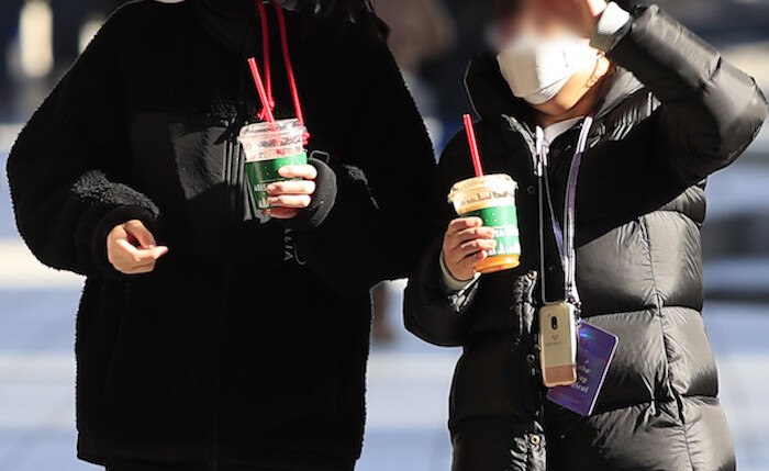 韓國「아아」冰美式風潮！高雄阿啊咖啡輕美式 特色貝果菜單一次看。