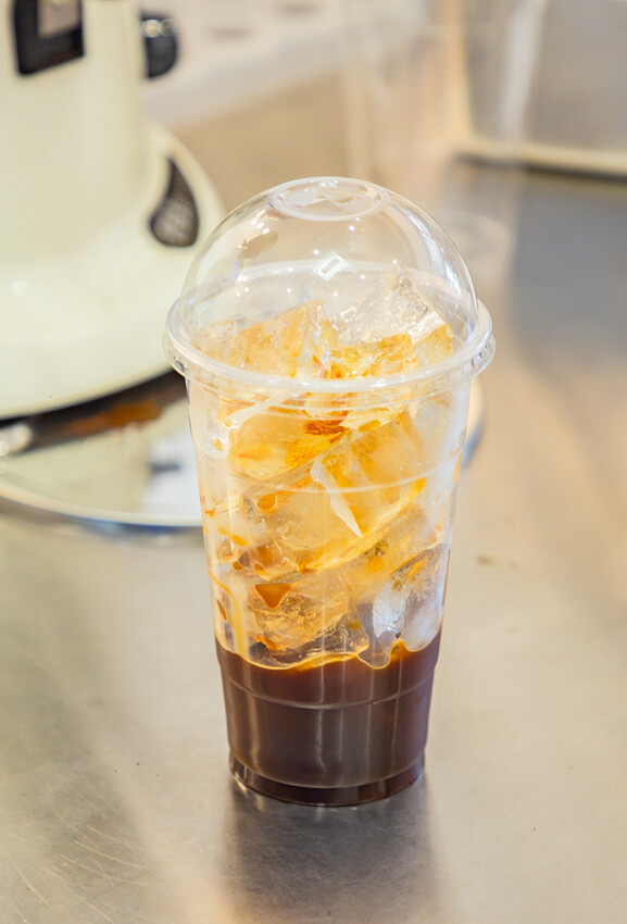 韓國「아아」冰美式風潮！高雄阿啊咖啡輕美式 特色貝果菜單一次看。