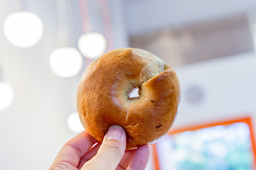 韓國「아아」冰美式風潮！高雄阿啊咖啡輕美式 特色貝果菜單一次看。