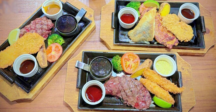 宜蘭必訪老店!1942年創立「信利號阿塗貓耳朵」,必吃Q彈貓耳朵米粉。