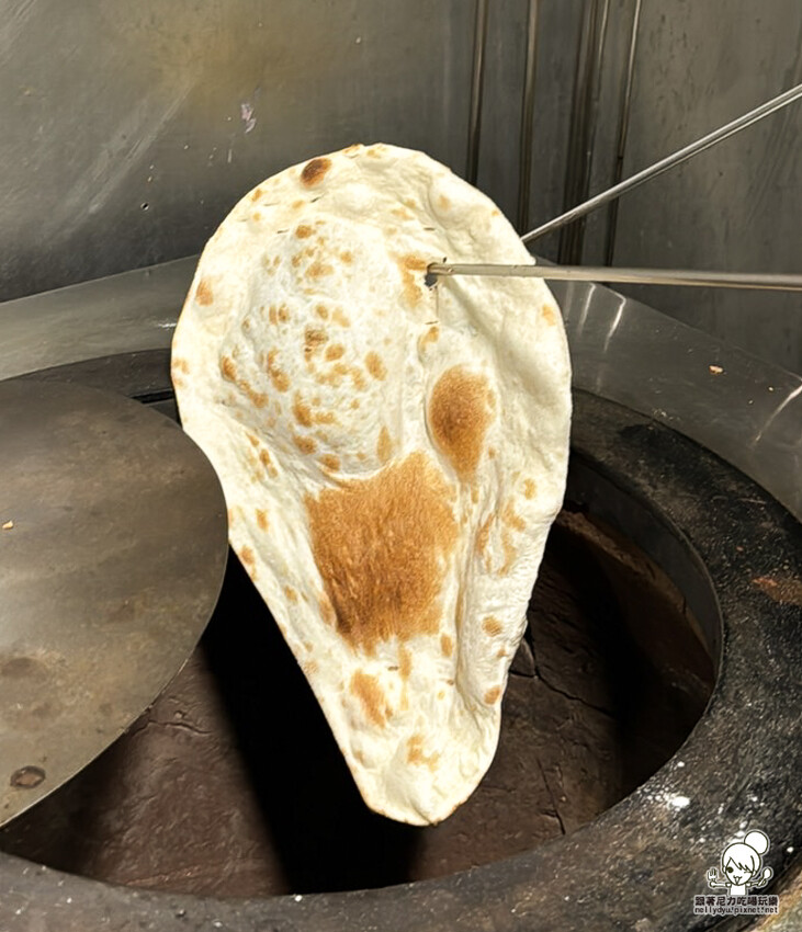 高雄美術館最強的 都瓦哩印度廚房酒館旗艦店，全部都是印度籍主廚現點製作、道地印度餐點、連印度人都大讚 - 跟著尼力吃喝玩樂＆親子生活