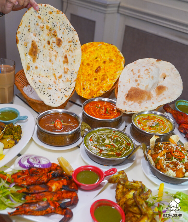 高雄美術館最強的 都瓦哩印度廚房酒館旗艦店，全部都是印度籍主廚現點製作、道地印度餐點、連印度人都大讚 - 跟著尼力吃喝玩樂＆親子生活