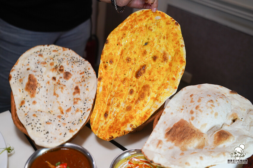 高雄美術館最強的 都瓦哩印度廚房酒館旗艦店，全部都是印度籍主廚現點製作、道地印度餐點、連印度人都大讚 - 跟著尼力吃喝玩樂＆親子生活