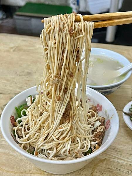 （小南門美食）樺林乾麵～獨創吃法乾麵＋干絲！加入調味5寶更好