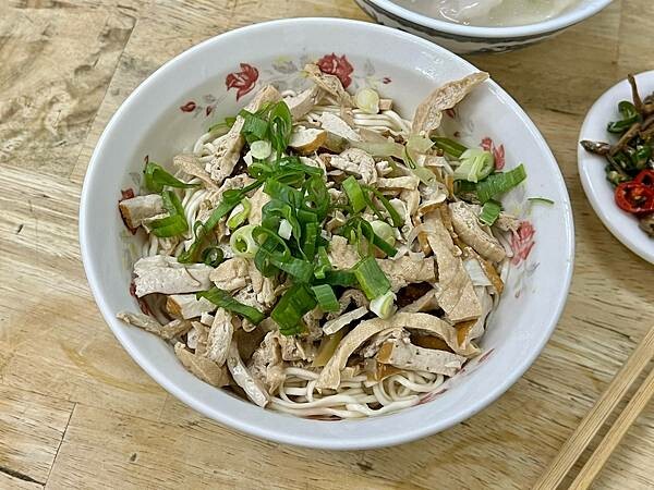 （小南門美食）樺林乾麵～獨創吃法乾麵＋干絲！加入調味5寶更好