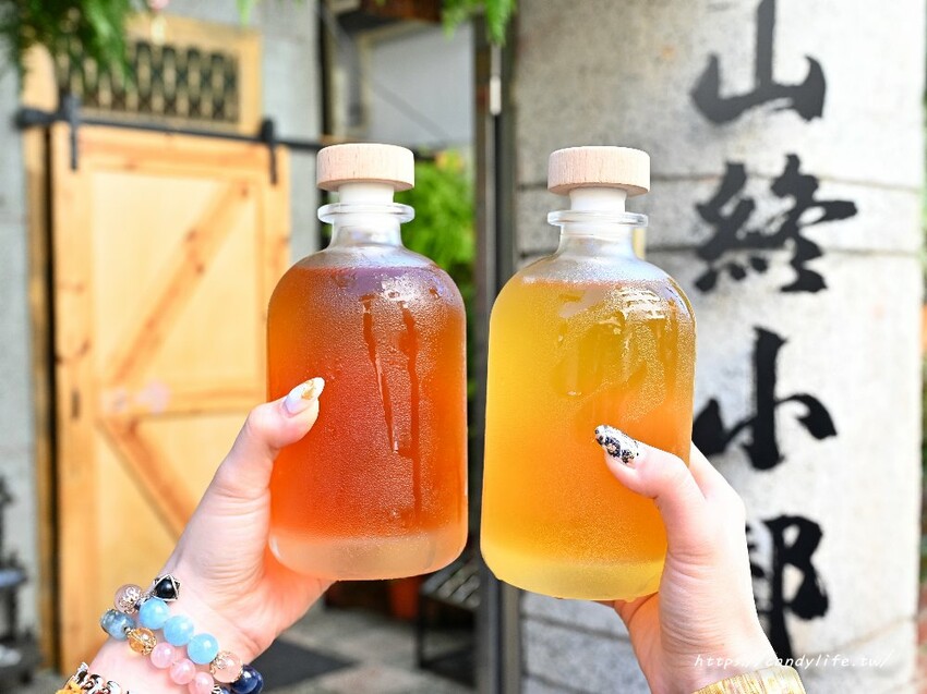 山終小鄰｜隱身在巷弄中靜謐義大利麵，份量精緻，七種醬料自由搭配 - 糖糖's 享食生活