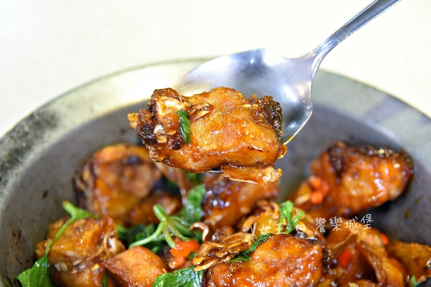 石門山霸王活魚土雞餐廳｜桃園大溪石門水庫 30年老字號活魚餐