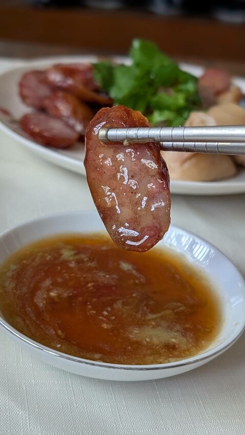 【台南傳統小吃】：小區腸將君_市場人氣美食，手工糯米腸、高粱