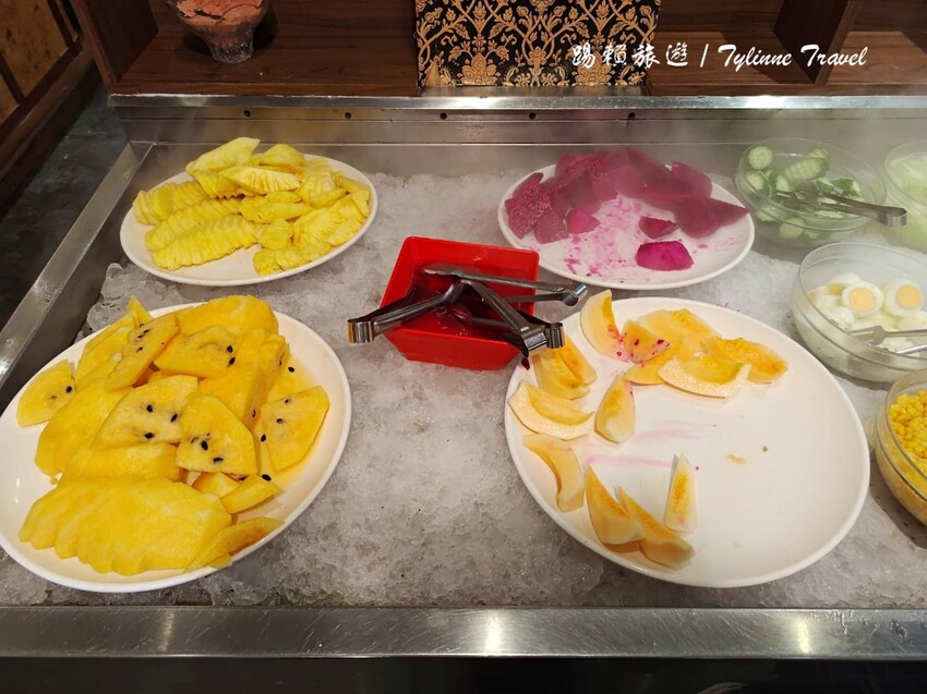 新北市三重區【新北美食】家堤牛排館 三重店,自助吧吃到飽 | 超嫩多汁原肉牛排 | 多樣熱食麻辣燙無限供應 | 三重家庭美食推薦