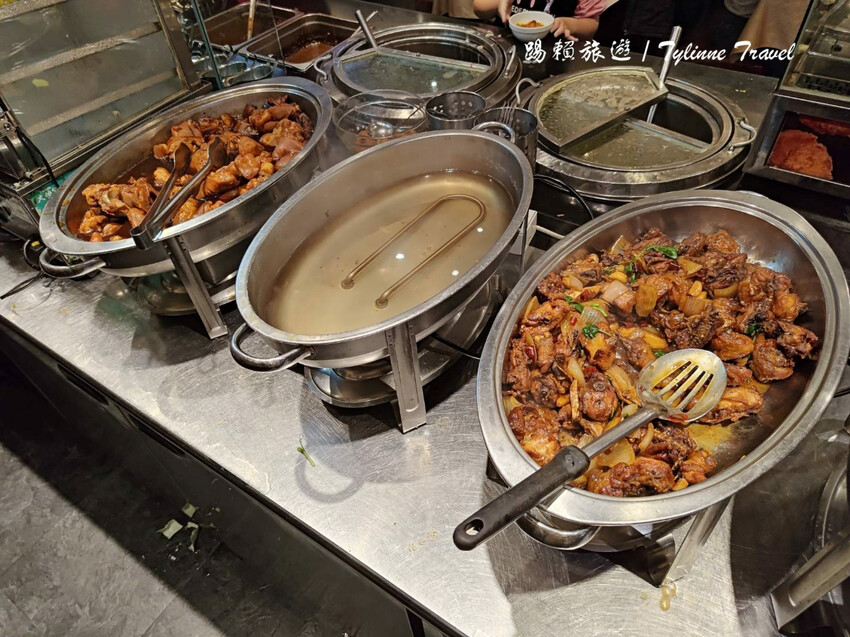 新北市三重區【新北美食】家堤牛排館 三重店,自助吧吃到飽 | 超嫩多汁原肉牛排 | 多樣熱食麻辣燙無限供應 | 三重家庭美食推薦