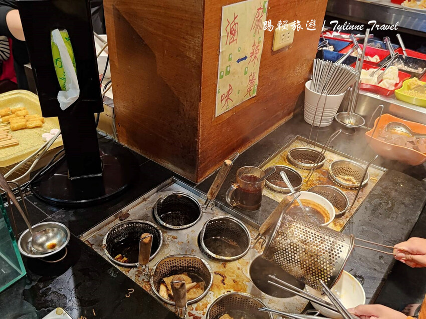 新北市三重區【新北美食】家堤牛排館 三重店,自助吧吃到飽 | 超嫩多汁原肉牛排 | 多樣熱食麻辣燙無限供應 | 三重家庭美食推薦