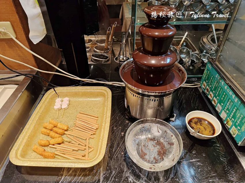 新北市三重區【新北美食】家堤牛排館 三重店,自助吧吃到飽 | 超嫩多汁原肉牛排 | 多樣熱食麻辣燙無限供應 | 三重家庭美食推薦