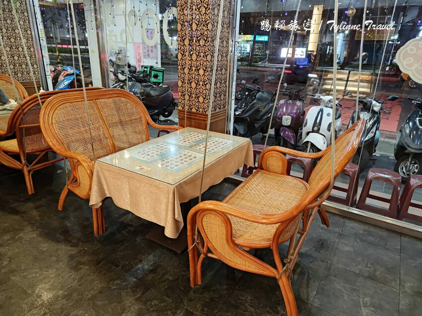 新北市三重區【新北美食】家堤牛排館 三重店,自助吧吃到飽 | 超嫩多汁原肉牛排 | 多樣熱食麻辣燙無限供應 | 三重家庭美食推薦