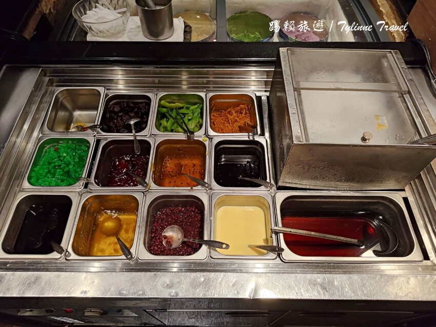 新北市三重區【新北美食】家堤牛排館 三重店,自助吧吃到飽 | 超嫩多汁原肉牛排 | 多樣熱食麻辣燙無限供應 | 三重家庭美食推薦