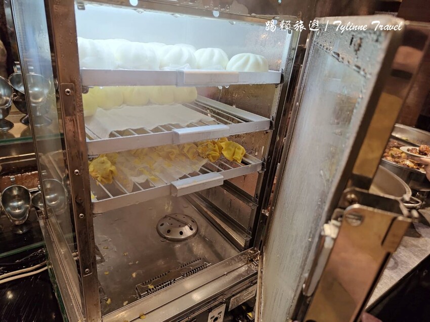 新北市三重區【新北美食】家堤牛排館 三重店,自助吧吃到飽 | 超嫩多汁原肉牛排 | 多樣熱食麻辣燙無限供應 | 三重家庭美食推薦