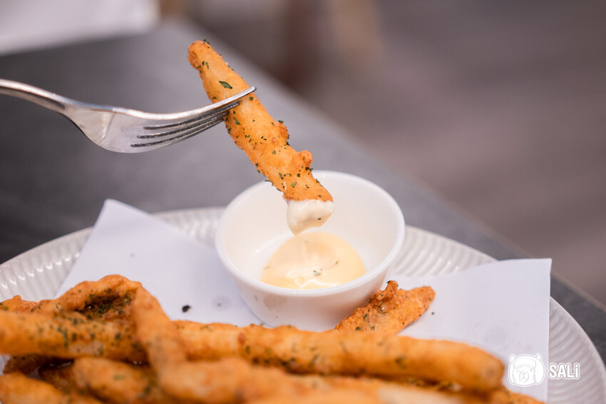 台中市西區皙酪|台中義式甜甜圈早午餐,審計新村美食,晚餐新品手工麵登場 - 莎笠,小日子