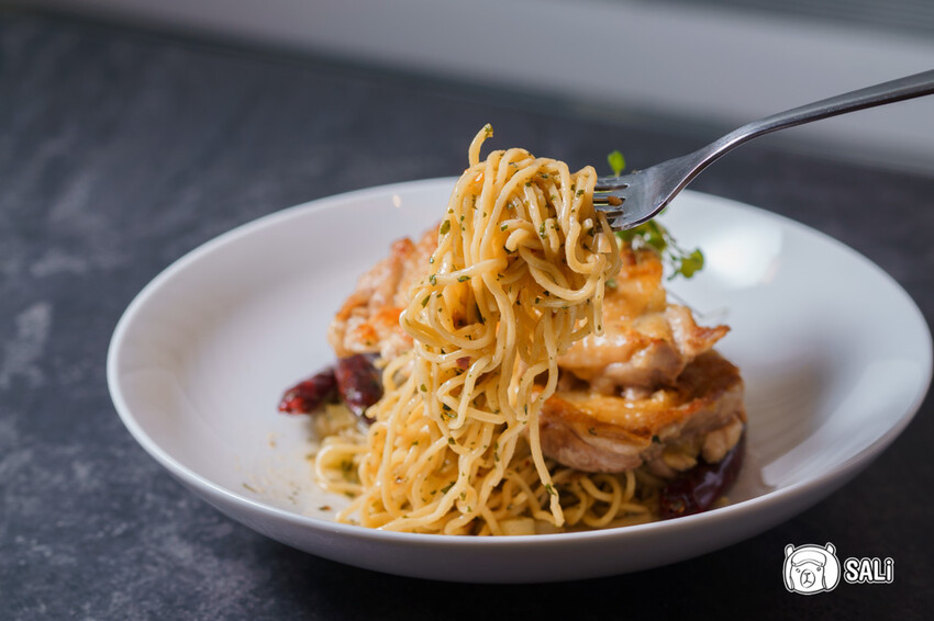 台中市西區皙酪|台中義式甜甜圈早午餐,審計新村美食,晚餐新品手工麵登場 - 莎笠,小日子