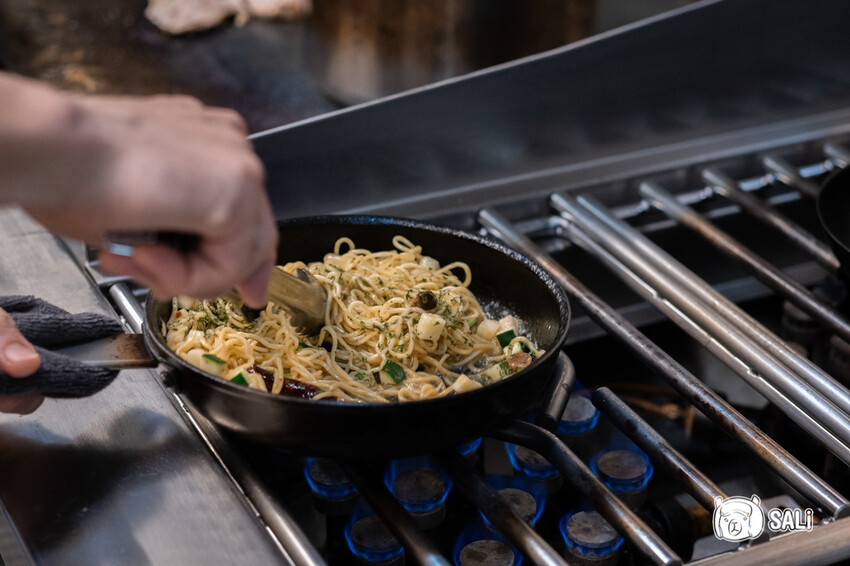 台中市西區皙酪|台中義式甜甜圈早午餐,審計新村美食,晚餐新品手工麵登場 - 莎笠,小日子