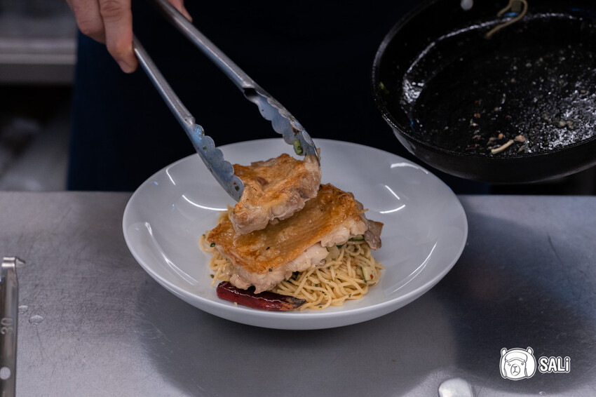 台中市西區皙酪|台中義式甜甜圈早午餐,審計新村美食,晚餐新品手工麵登場 - 莎笠,小日子