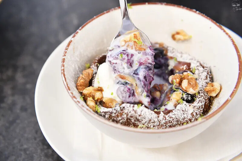 大隱隱於市，Shiro皙酪，位於昇平街上，鄰近向上市場、勤美