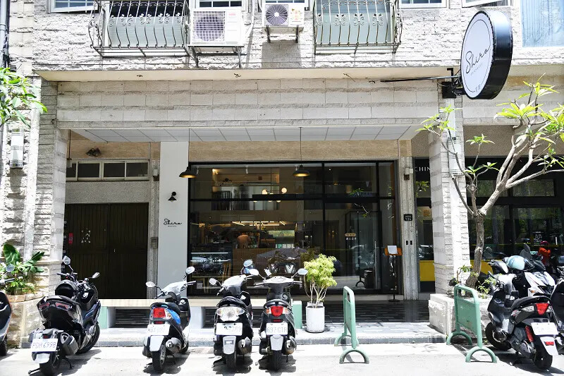 大隱隱於市，Shiro皙酪，位於昇平街上，鄰近向上市場、勤美