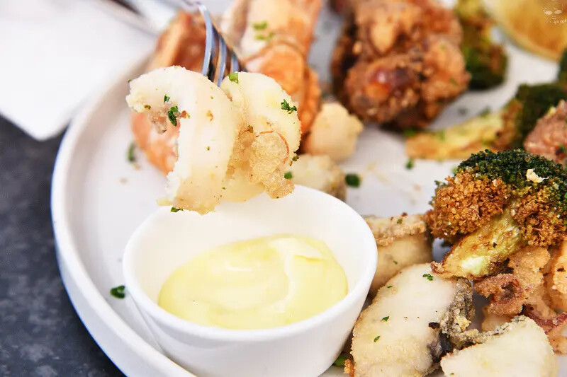 大隱隱於市，Shiro皙酪，位於昇平街上，鄰近向上市場、勤美