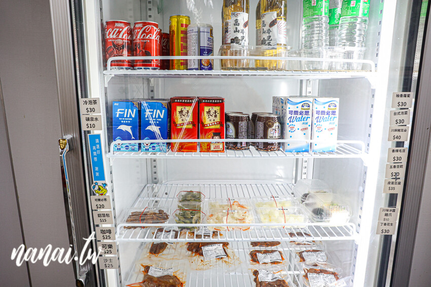 超低調！內行人吃這家～招牌必點剝皮辣椒水餃和蝦多鮮肉水餃，還有皮蛋香菇肉燥麵和隱藏版蔥抓餅也好吃，社頭丸餃子店