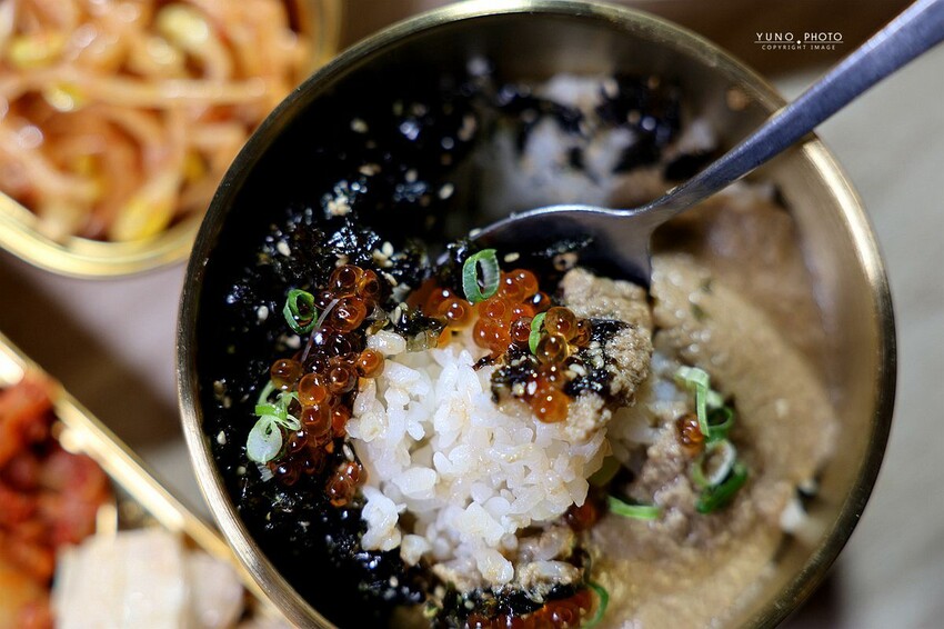 滋滋作響韓式烤肉，台中吃到飽推薦超澎湃，夢幻熱氣球韓式烤肉。