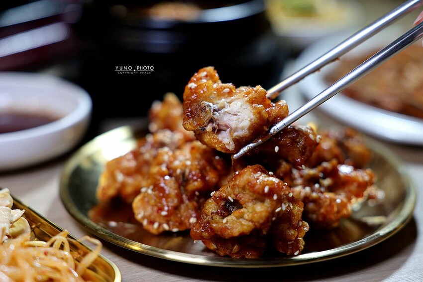 滋滋作響韓式烤肉，台中吃到飽推薦超澎湃，夢幻熱氣球韓式烤肉。