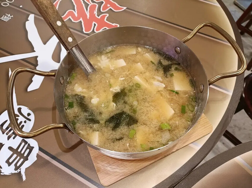 板橋平價串燒新選擇！超值串烤拼盤「壹烤天下」滿額好評送鯖魚太划算。