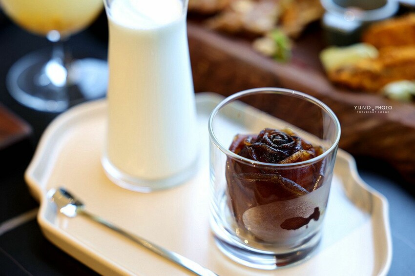 桃園大溪隱藏版秘境！高CP值「隱花園咖啡餐廳」戰斧豬排 現烤可頌必點。