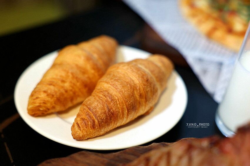 桃園大溪隱藏版秘境！高CP值「隱花園咖啡餐廳」戰斧豬排 現烤可頌必點。