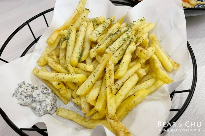 台北萬華必吃串燒！貳捌貳串燒平價串燒 日式炒麵一次滿足。