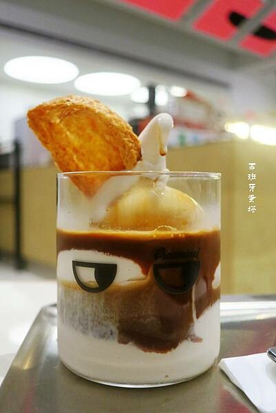 Creaminal 新型態可頌專賣店｜通通包進可頌裡！赤峰街療癒系咖啡廳，鹹甜可頌搭配可愛空間，眼睛夸頌專賣店！