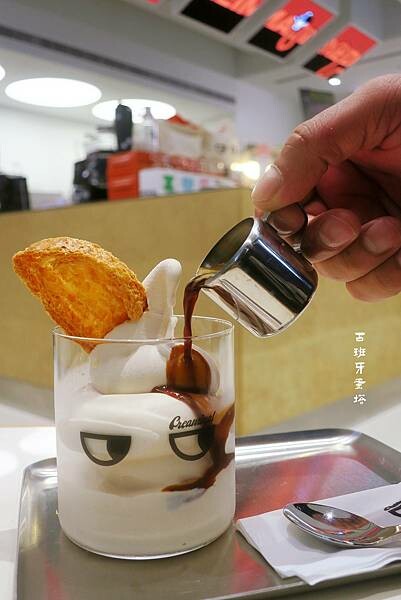 Creaminal 新型態可頌專賣店｜通通包進可頌裡！赤峰街療癒系咖啡廳，鹹甜可頌搭配可愛空間，眼睛夸頌專賣店！