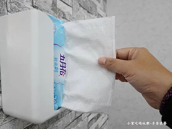 面紙牆上抽-逸小鍋鍋物嘉義仁愛店.jpg