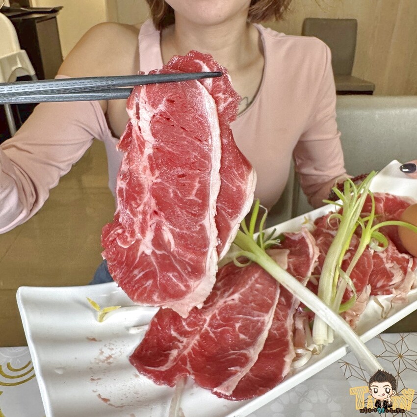 新竹市東區新竹艾薇越式河粉Phở Chị Vy 這家可能是新竹越南料理的天花板！ 餐酒館風精緻越南料理！ 必推石鍋生滾牛肉河粉！ 必吃手作香蘭葉榴槤蛋糕！ (菜單營業時間地址電話) - 跟著踢小米吃喝