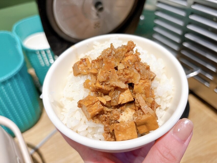 [美食] 狂一鍋 ♥  新北中和爆紅到全台灣 火鍋界新傳奇 