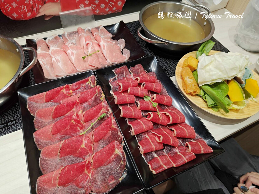 台北車站地下街「荖子鍋plus」小火鍋吃到飽！自助吧 製麵機超吸睛。