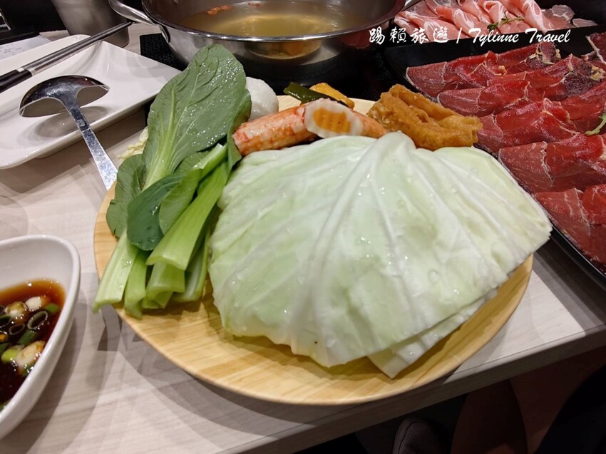 台北車站地下街「荖子鍋plus」小火鍋吃到飽！自助吧 製麵機超吸睛。